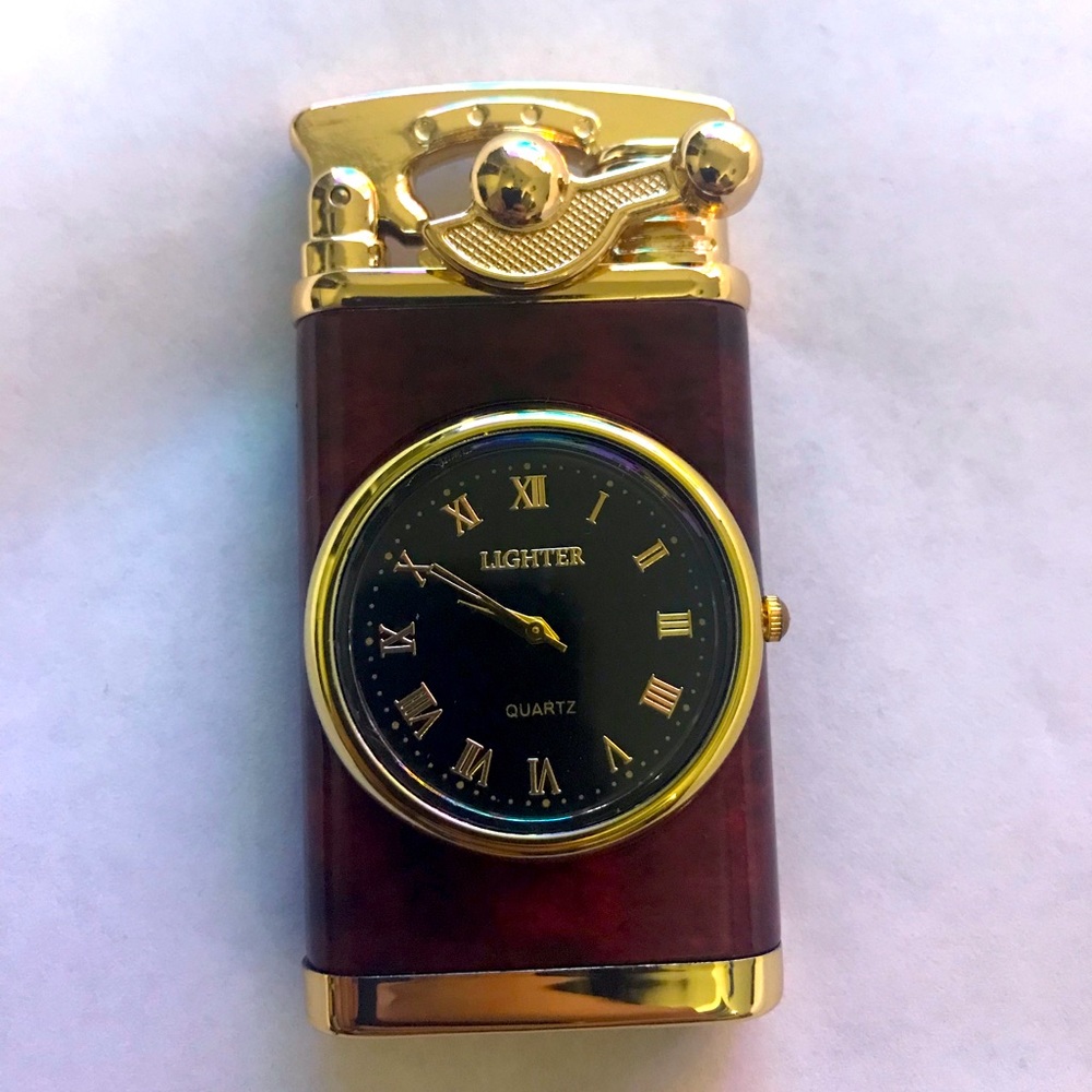 Lighter [EMPTY] Lighter has a built in clock